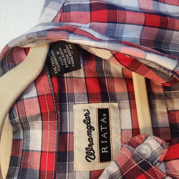 Wrangler Riata Women's XXL Red Plaid Button-Up Shirt - Picture 6 of 7